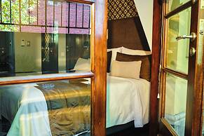 Miravida Soho Hotel & Wine Bar