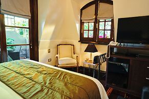 Miravida Soho Hotel & Wine Bar