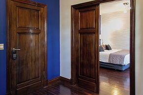 Miravida Soho Hotel & Wine Bar