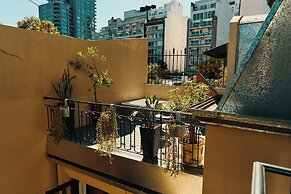 Miravida Soho Hotel & Wine Bar