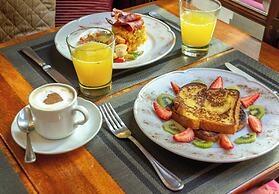 Miravida Soho Hotel & Wine Bar