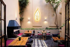 Miravida Soho Hotel & Wine Bar