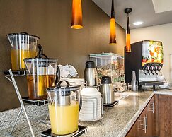 Comfort Suites Woodland - Sacramento Airport