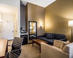 Comfort Suites Woodland - Sacramento Airport