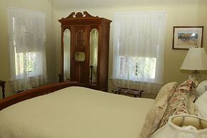 Bear Flag Inn