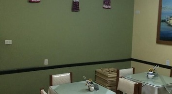 HOSTAL LOS UROS