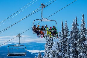 Vacation Homes by Big White Accomm.