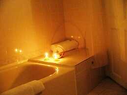 Island inn Apartments