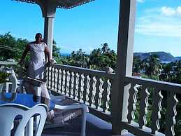 Island inn Apartments