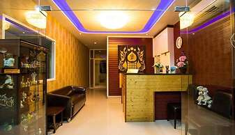 OYO 996 Phunara Residence