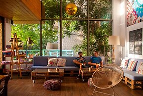 STAY Rhodes HoStel & Bar