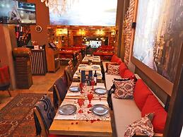 Ethnica Hotel Old City