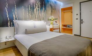 Tav Airport Hotel Izmir