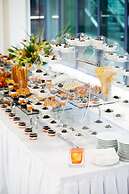 Tav Airport Hotel Izmir