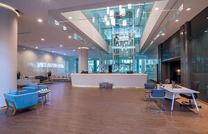 Tav Airport Hotel Izmir