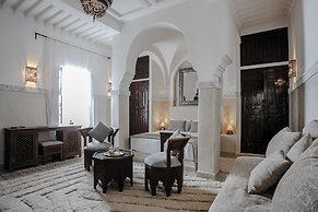 Riad Elnoujoum