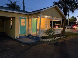 Sunshine Cozy Cottages