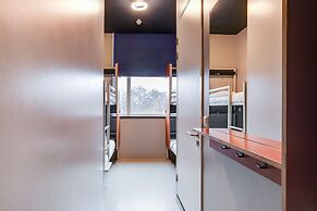 ClinkNOORD - Hostel