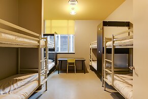 ClinkNOORD - Hostel