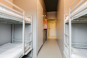 ClinkNOORD - Hostel