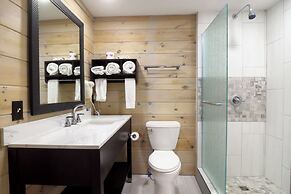Tennessee Mountain Lodge Riverside by OYO
