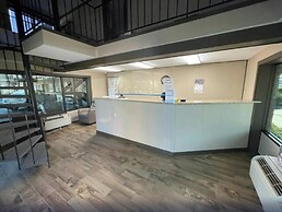 Tennessee Mountain Lodge Riverside by OYO