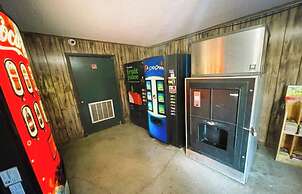 Tennessee Mountain Lodge Riverside by OYO