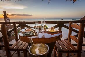 Beachfront Hotel La Palapa - Adults Only