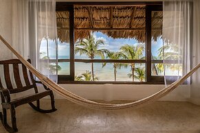 Beachfront Hotel La Palapa - Adults Only