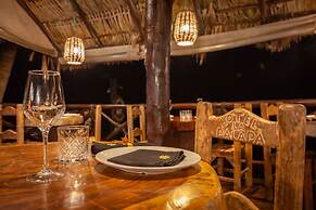 Beachfront Hotel La Palapa - Adults Only