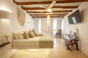 Beachfront Hotel La Palapa - Adults Only