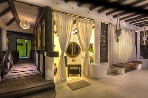 Beachfront Hotel La Palapa - Adults Only