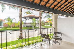 Hotel Ecce Inn & Spa