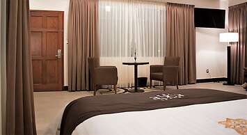 Hotel Ecce Inn & Spa