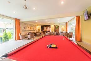 Hotel Ecce Inn & Spa