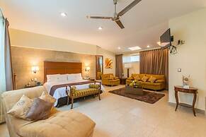 Hotel Ecce Inn & Spa