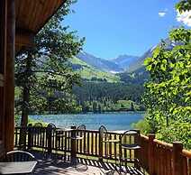 Summit Lake Lodge