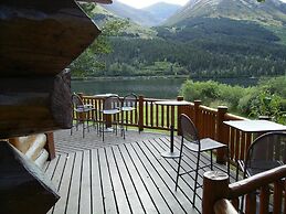 Summit Lake Lodge