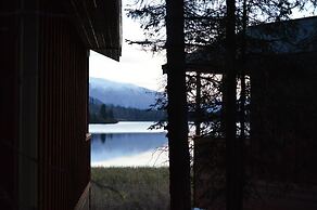 Summit Lake Lodge