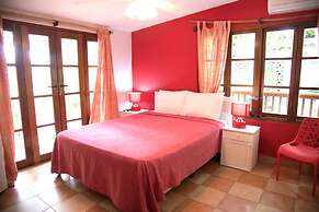 Contadora Island Inn B&B