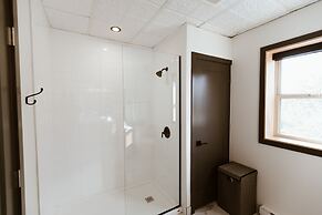 The Flying Steamshovel Inn