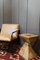 The Flying Steamshovel Inn