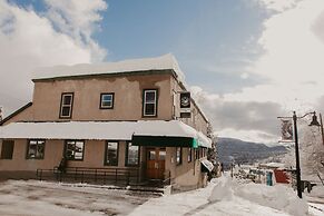 The Flying Steamshovel Inn