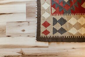 The Flying Steamshovel Inn