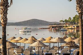 Costa Bitezhan Hotel