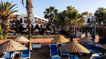 Costa Bitezhan Hotel