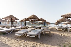 Costa Bitezhan Hotel