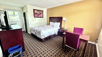 Park Place Motel & Suites