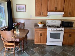 The Woods Hotel - Gay LGBTQ Cabins