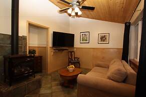 The Woods Hotel - Gay LGBTQ Cabins